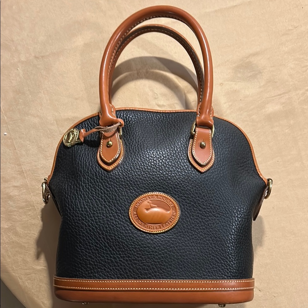 NWOT Dooney & Bourke Black and Tan Satchel with Structured Design